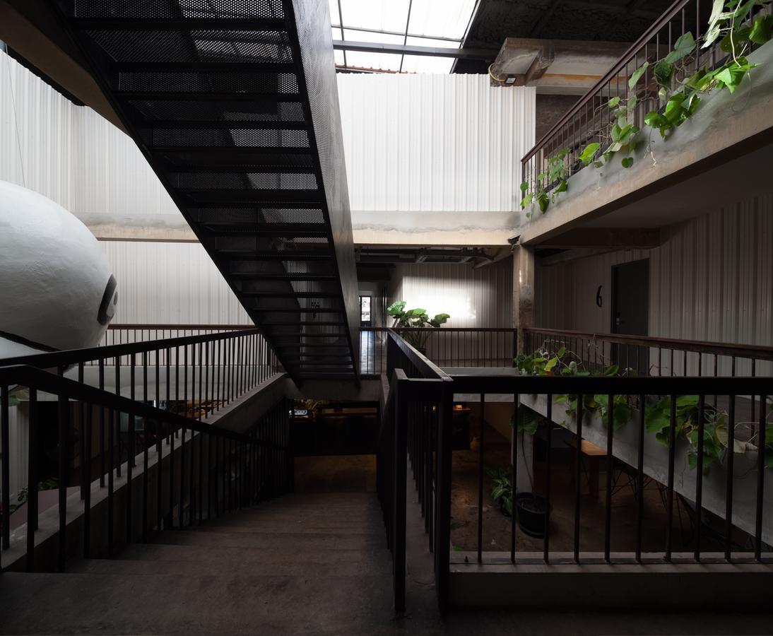 Thunder Bird Hostel Chiang Mai Buitenkant foto
