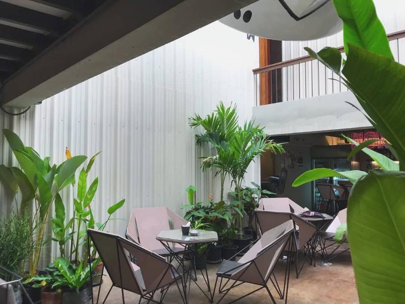 Thunder Bird Hostel Chiang Mai Buitenkant foto